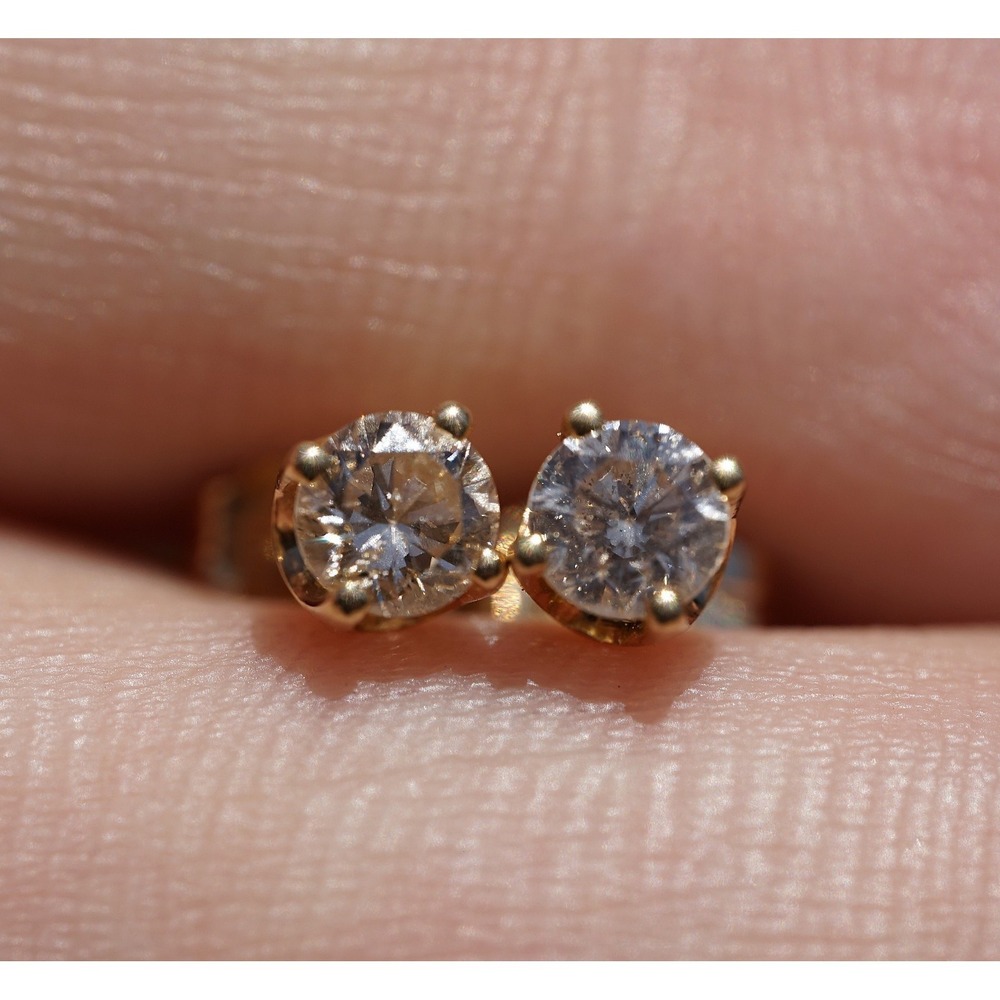 Vintage 14k Solid Yellow Gold Natural Earth Mined Round Diamond Stud Earrings